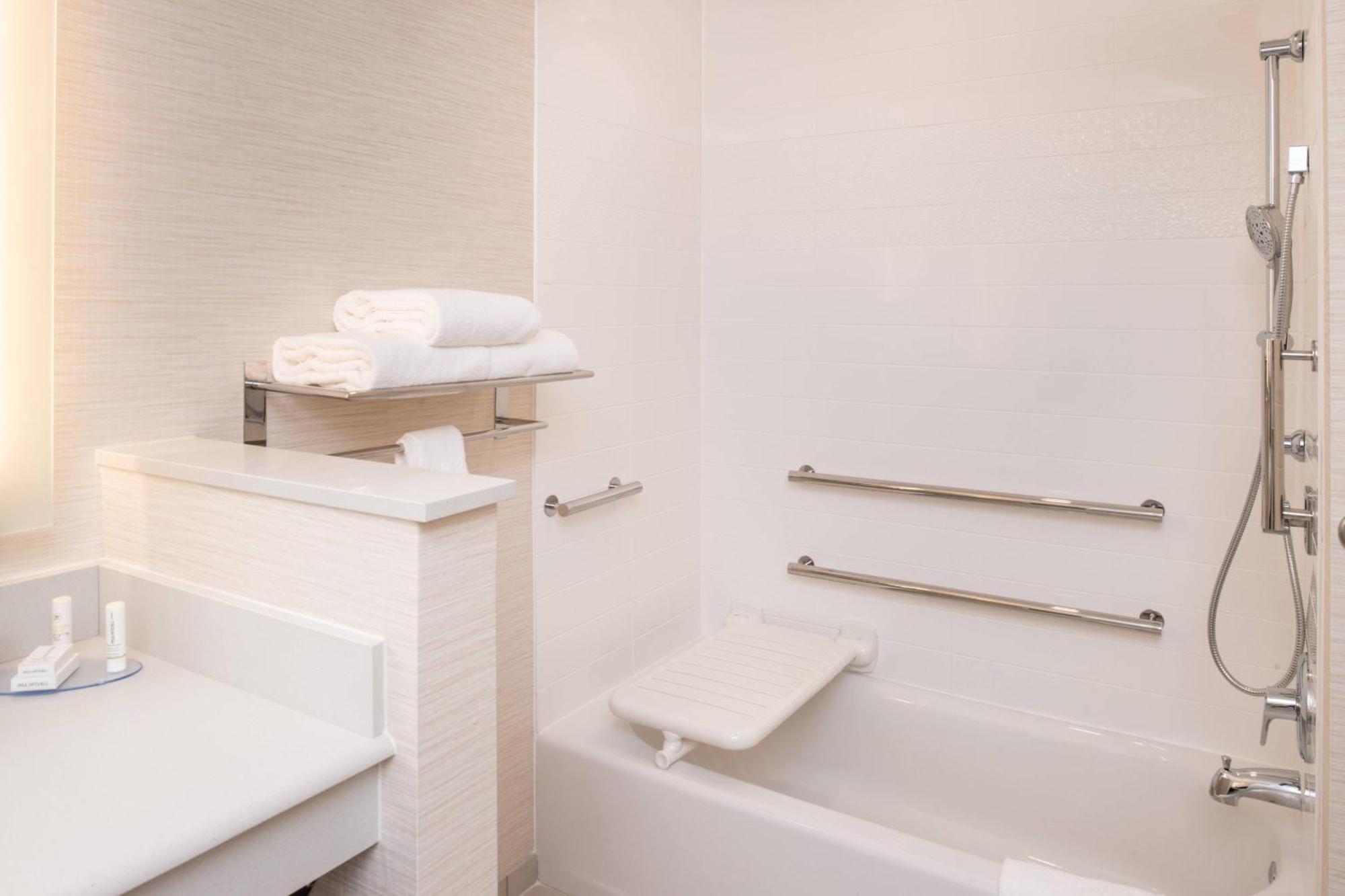 Fairfield Inn & Suites By Marriott Akron Stow Εξωτερικό φωτογραφία